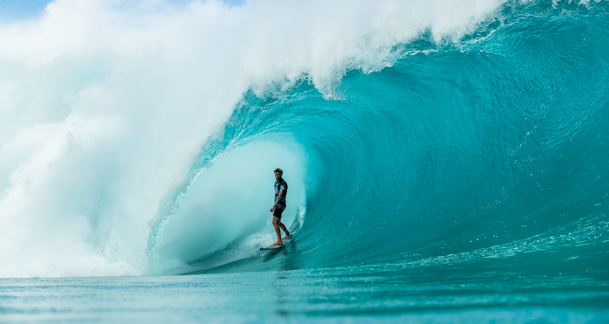 Stab Magazine Wsl Says The 21 Tour Will Start In Hawaii Finish At A Mystery Location In September