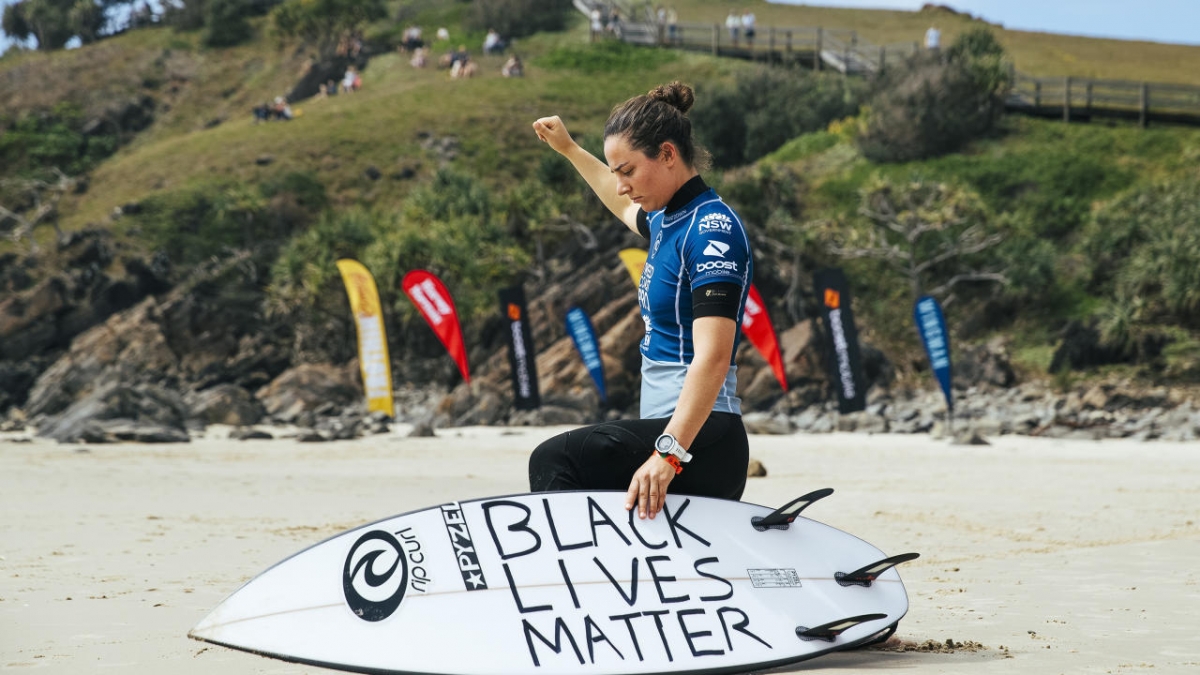 Stab Magazine | Competitive Surfing (In The Ocean) Returns!