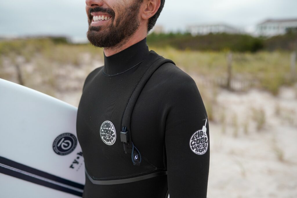 Simple yet sophisticated design of the Rip Curl Flashbomb wetsuit.
