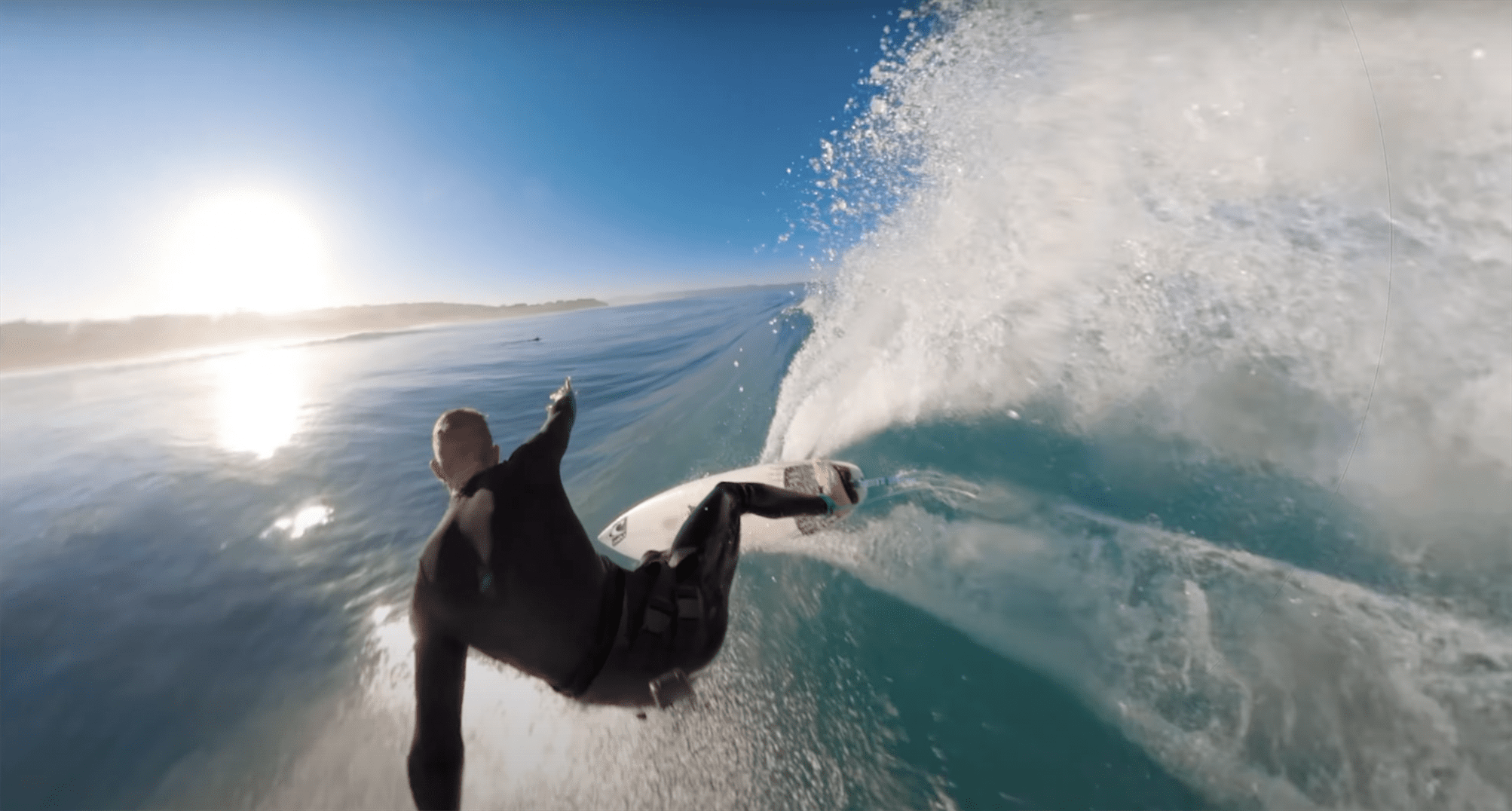 Surfers React to Riding a Wave in Virtual Reality - VRScout