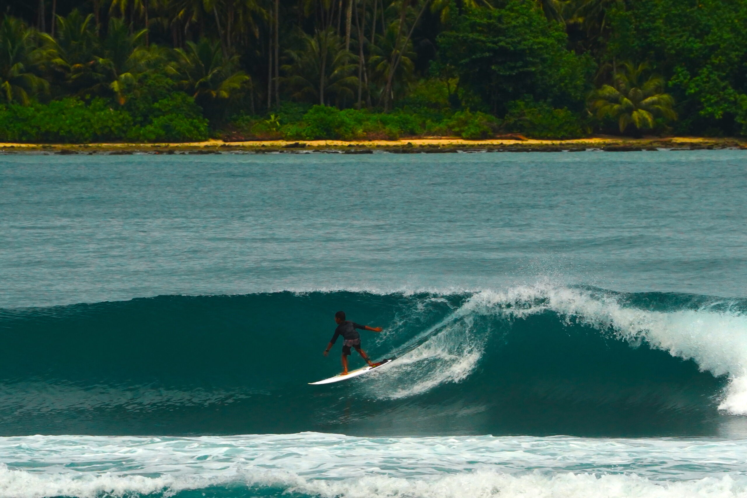 A Legendary Grom from Nias Joins the Audible World, Thanks to Surfers